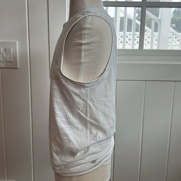 White mesh Lululemon athletic top - Picture 4 of 6